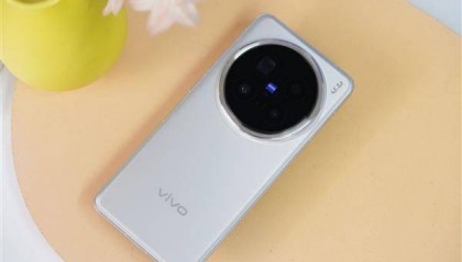 vivo X200s标准版来袭！天玑9400+芯片引领科技潮流