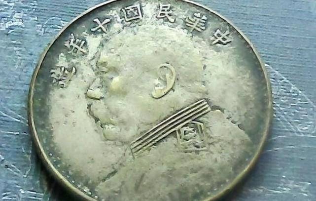 民国时期的一万大洋，到底有多少购买力？可折算多少人民币？