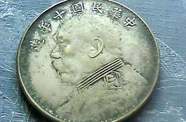 民国时期的“一万大洋”，到底有多少购买力？可折算多少人民币？