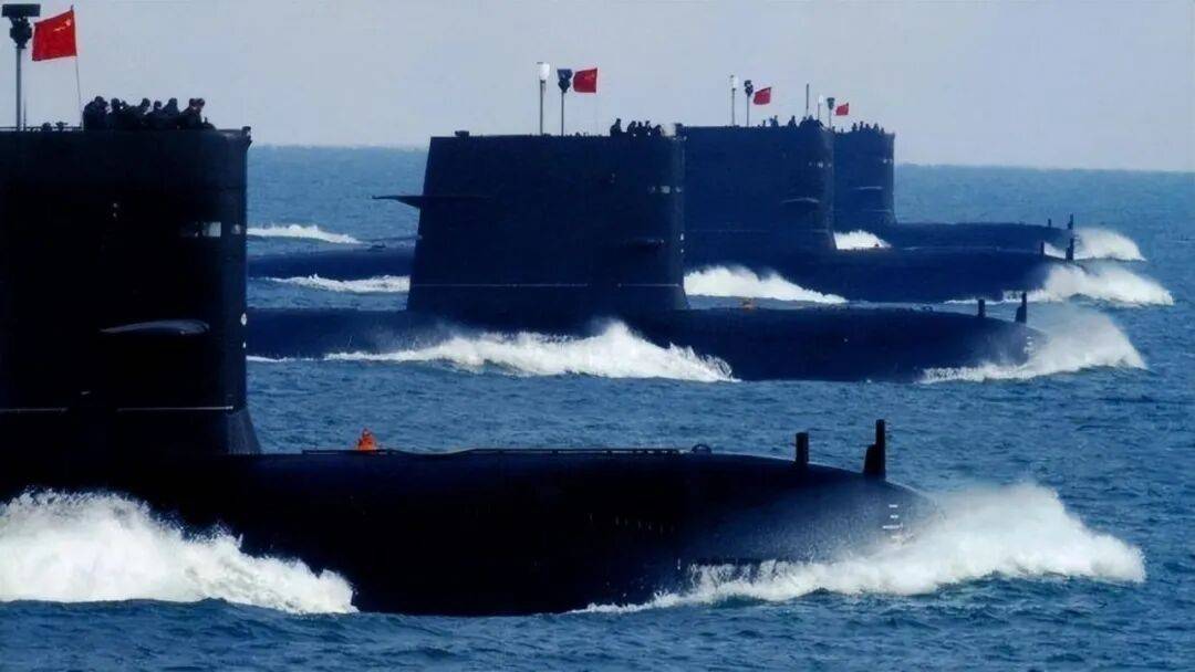 中国核潜艇突然爆兵！发生了什么？